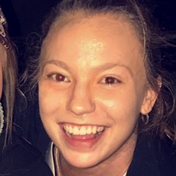 Meet your Posher, Stacey - Picture 1 of 1